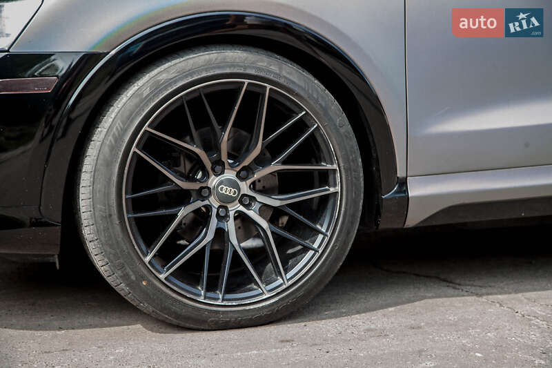 Внедорожник / Кроссовер Audi Q3 2017 в Львове