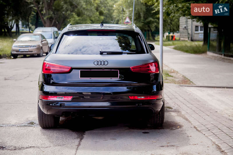 Внедорожник / Кроссовер Audi Q3 2017 в Львове