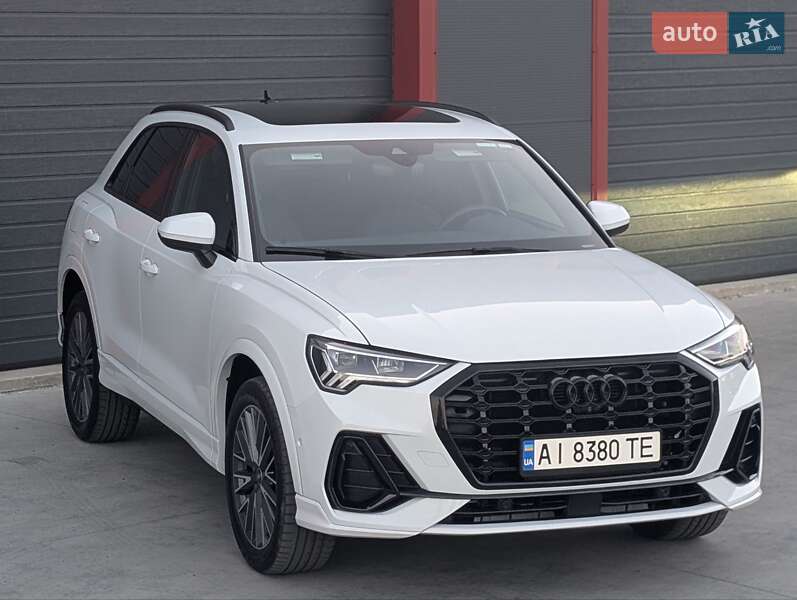Внедорожник / Кроссовер Audi Q3 2023 в Борисполе