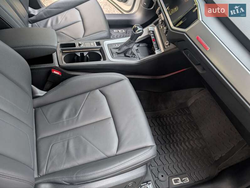 Внедорожник / Кроссовер Audi Q3 2023 в Борисполе