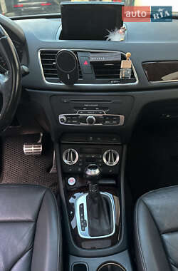 Внедорожник / Кроссовер Audi Q3 2014 в 