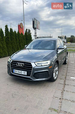 Внедорожник / Кроссовер Audi Q3 2017 в 