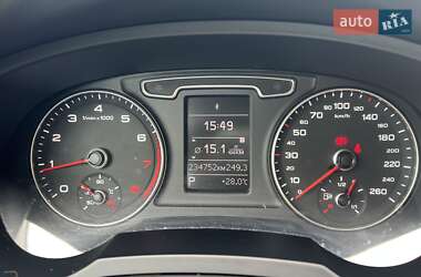 Внедорожник / Кроссовер Audi Q3 2013 в 