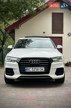 Внедорожник / Кроссовер Audi Q3 2015 в 