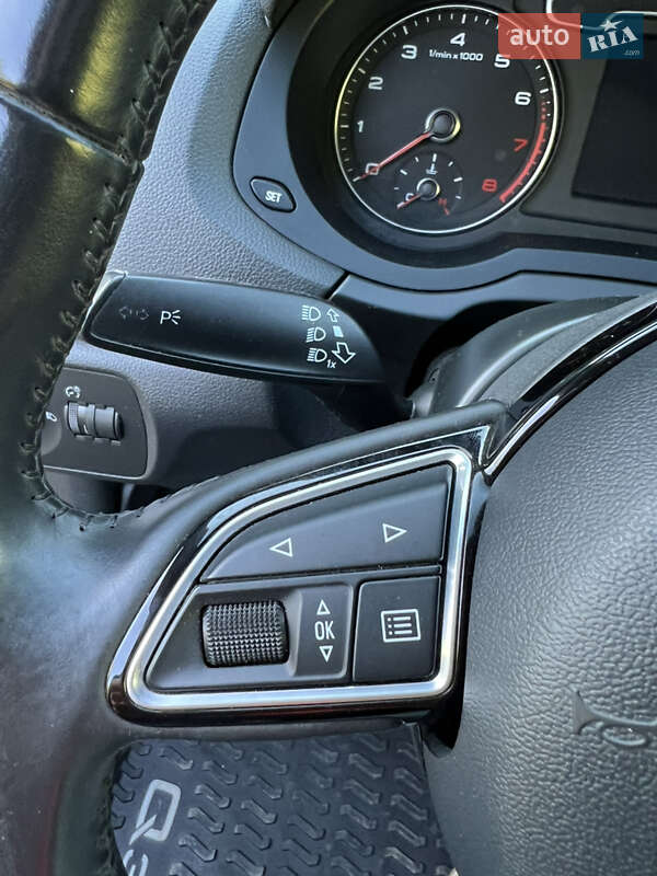 Внедорожник / Кроссовер Audi Q3 2014 в Самборе