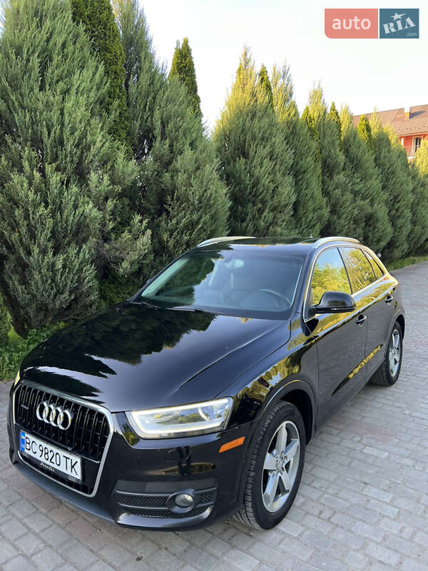 Внедорожник / Кроссовер Audi Q3 2014 в Самборе