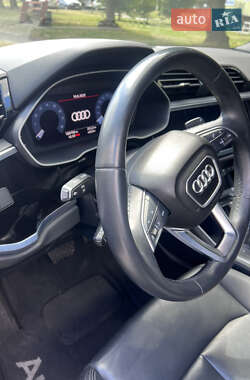 Внедорожник / Кроссовер Audi Q3 2021 в 