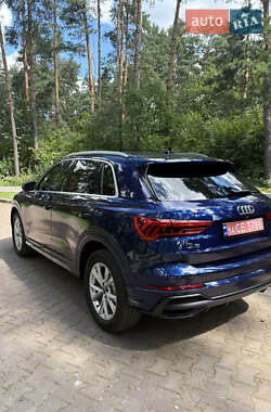 Внедорожник / Кроссовер Audi Q3 2021 в 