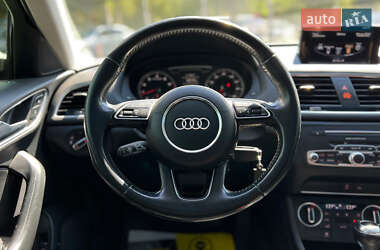 Внедорожник / Кроссовер Audi Q3 2016 в 