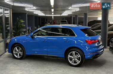 Внедорожник / Кроссовер Audi Q3 2019 в 