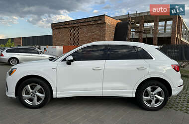 Внедорожник / Кроссовер Audi Q3 2019 в 