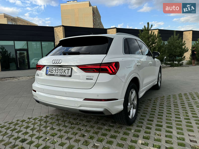 Внедорожник / Кроссовер Audi Q3 2019 в Хмельницком