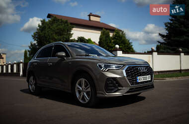 Позашляховик / Кросовер Audi Q3 2020 в Полтаві
