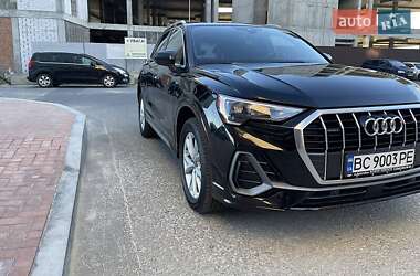 Внедорожник / Кроссовер Audi Q3 2021 в 