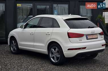 Внедорожник / Кроссовер Audi Q3 2015 в 