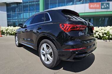 Внедорожник / Кроссовер Audi Q3 2020 в 