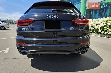 Внедорожник / Кроссовер Audi Q3 2020 в 