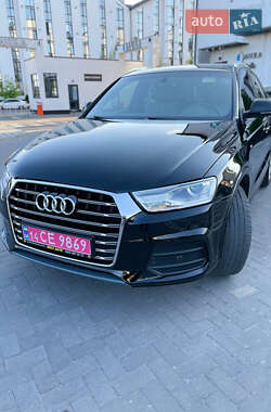 Внедорожник / Кроссовер Audi Q3 2018 в 