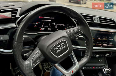 Внедорожник / Кроссовер Audi Q3 2020 в 
