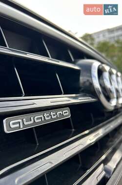 Внедорожник / Кроссовер Audi Q3 2016 в 