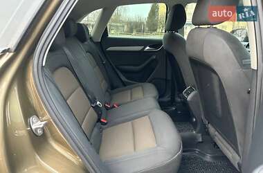 Внедорожник / Кроссовер Audi Q3 2012 в 