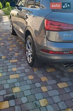 Внедорожник / Кроссовер Audi Q3 2016 в 