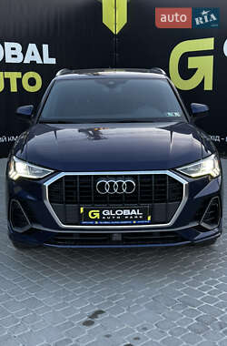 Позашляховик / Кросовер Audi Q3 2020 в 