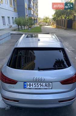 Позашляховик / Кросовер Audi Q3 2017 в 