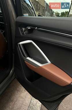 Внедорожник / Кроссовер Audi Q3 2021 в 
