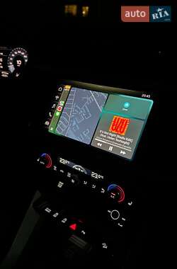 Внедорожник / Кроссовер Audi Q3 2021 в 