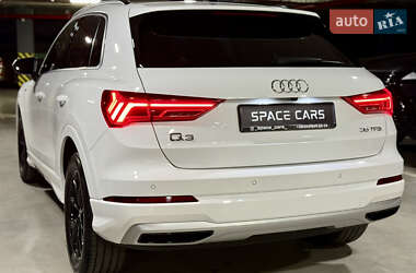 Внедорожник / Кроссовер Audi Q3 2022 в 