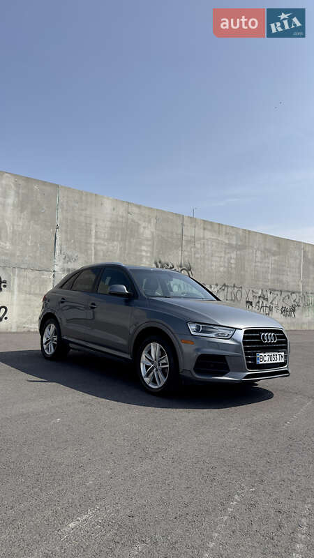 Внедорожник / Кроссовер Audi Q3 2017 в Львове
