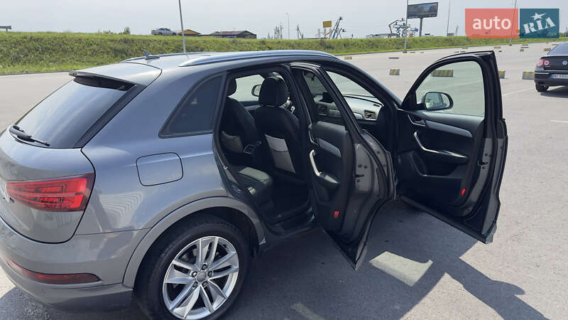 Внедорожник / Кроссовер Audi Q3 2017 в Львове