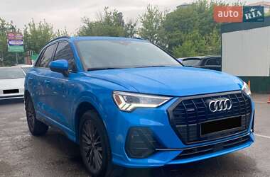 Внедорожник / Кроссовер Audi Q3 2019 в 