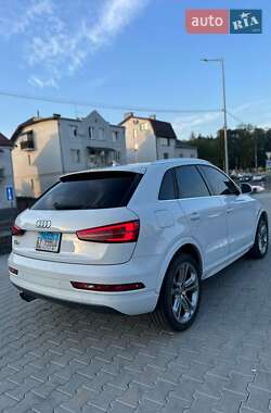 Внедорожник / Кроссовер Audi Q3 2016 в 