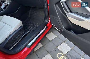 Внедорожник / Кроссовер Audi Q3 2021 в 