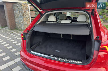 Внедорожник / Кроссовер Audi Q3 2021 в 