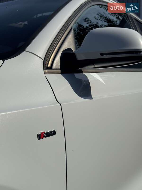 Внедорожник / Кроссовер Audi Q3 2017 в Киеве