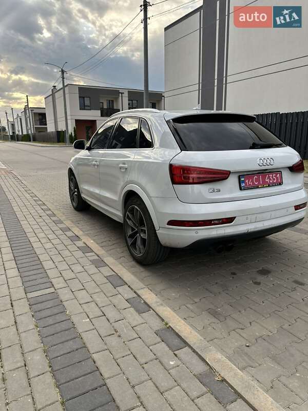 Позашляховик / Кросовер Audi Q3 2017 в Луцьку
