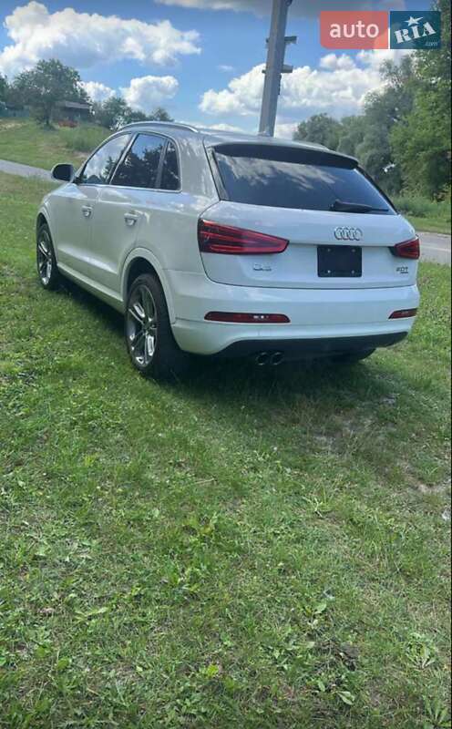 Позашляховик / Кросовер Audi Q3 2015 в Василькові