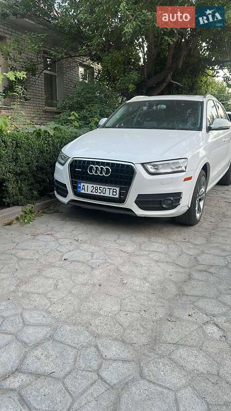 Позашляховик / Кросовер Audi Q3 2015 в Василькові