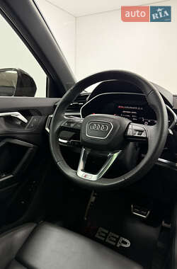 Внедорожник / Кроссовер Audi Q3 2022 в 
