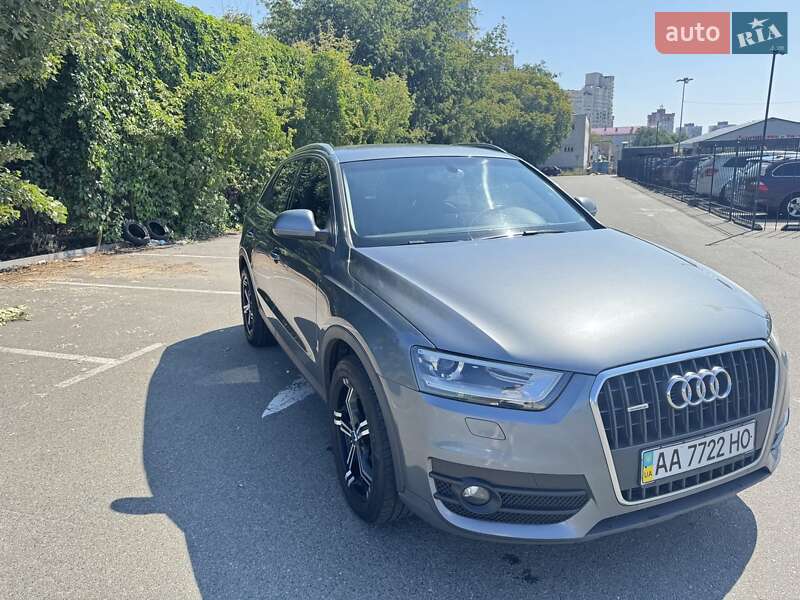 Внедорожник / Кроссовер Audi Q3 2011 в Киеве