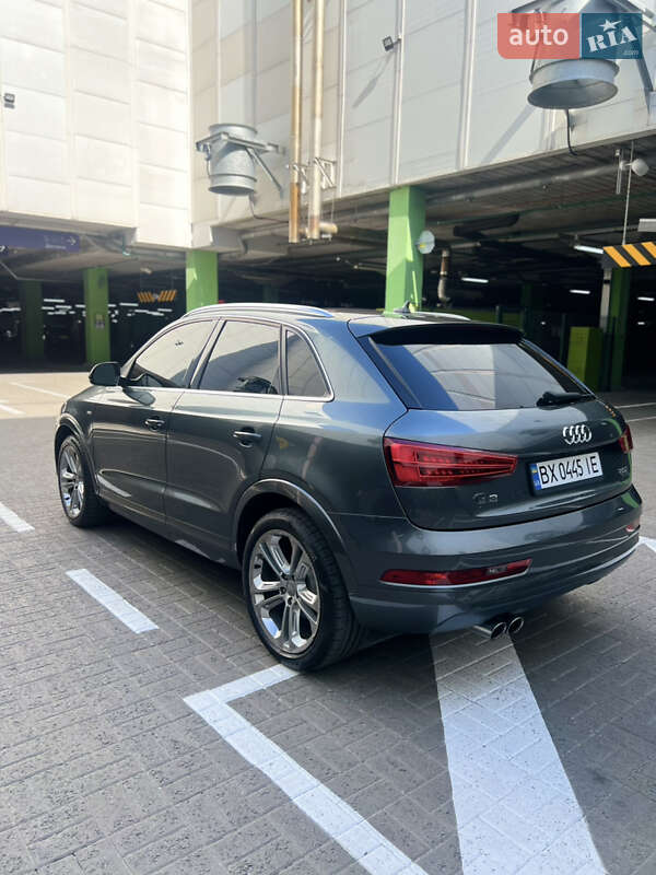 Внедорожник / Кроссовер Audi Q3 2017 в Киеве