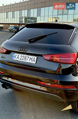 Внедорожник / Кроссовер Audi Q3 2016 в 