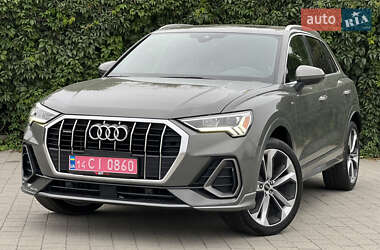 Позашляховик / Кросовер Audi Q3 2019 в 