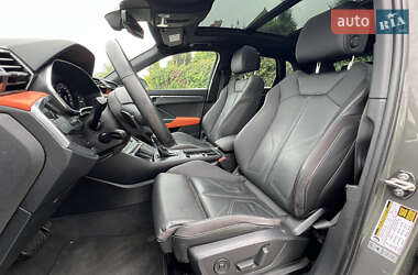 Позашляховик / Кросовер Audi Q3 2019 в 