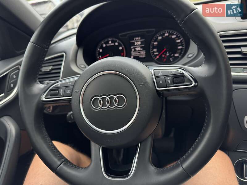 Внедорожник / Кроссовер Audi Q3 2017 в Виннице