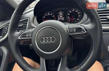 Внедорожник / Кроссовер Audi Q3 2017 в 