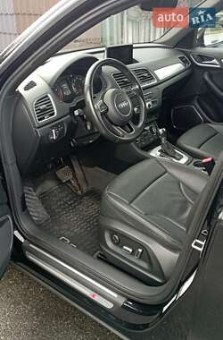 Позашляховик / Кросовер Audi Q3 2017 в 